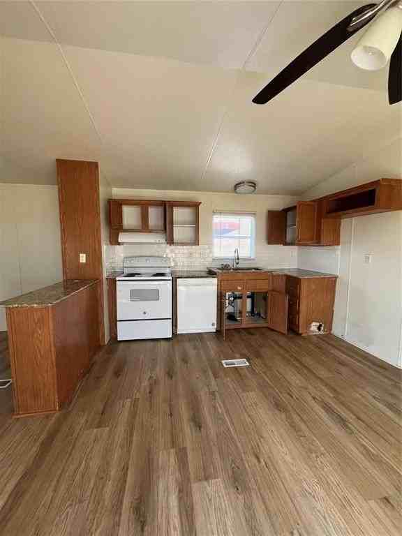 8514 County Road 623 - Photo 6 of 16