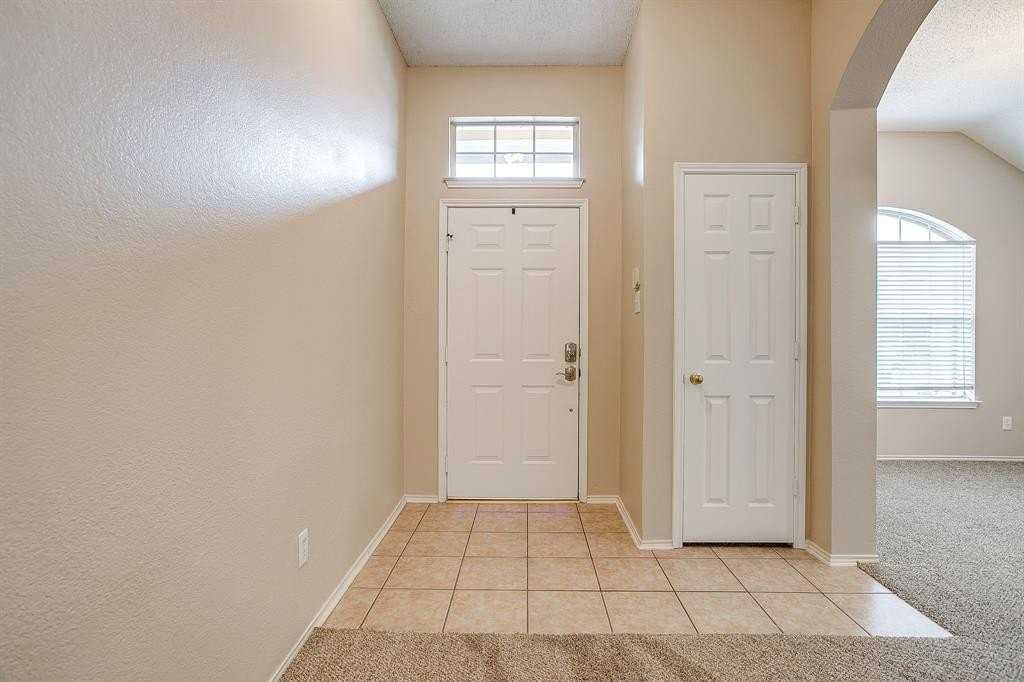 8136 Zion Trl - Photo 2 of 30