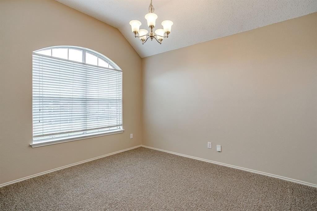 8136 Zion Trl - Photo 3 of 30