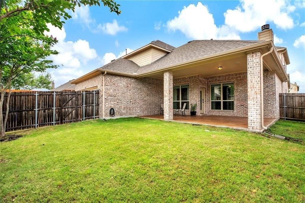 1807 Drake Dr - Photo 5 of 30