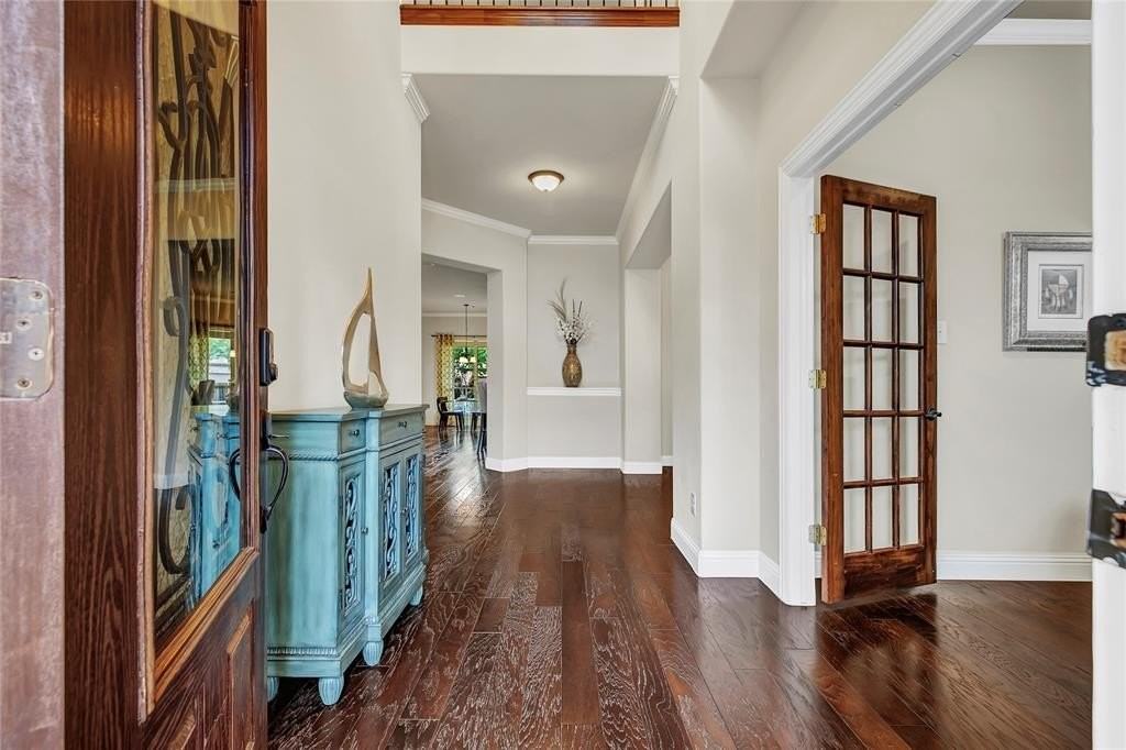 1807 Drake Dr - Photo 6 of 30