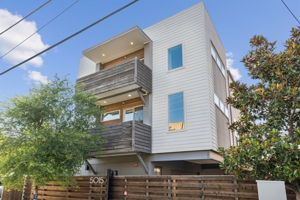 5015 Manett St #101 - Photo 2 of 25