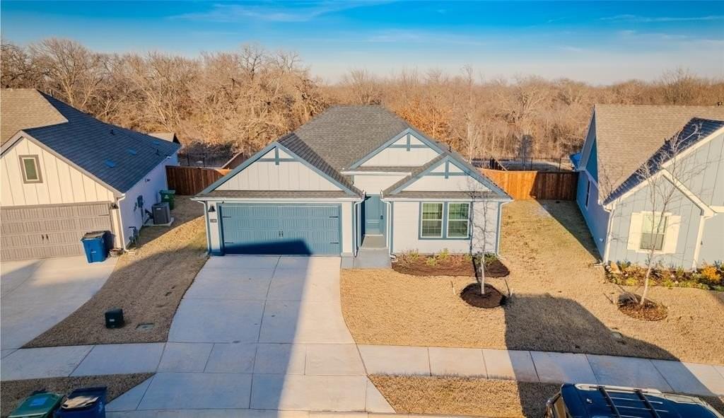 11168 E Chase Ln - Photo 3 of 38