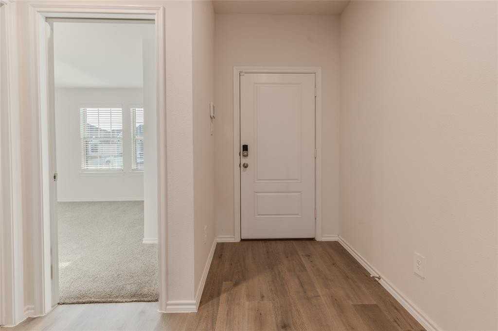 11168 E Chase Ln - Photo 5 of 38