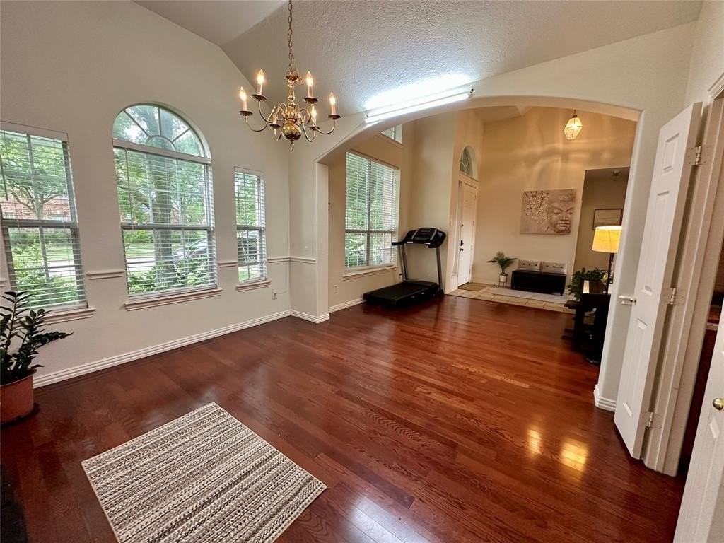 3633 Dripping Springs Dr - Photo 3 of 15