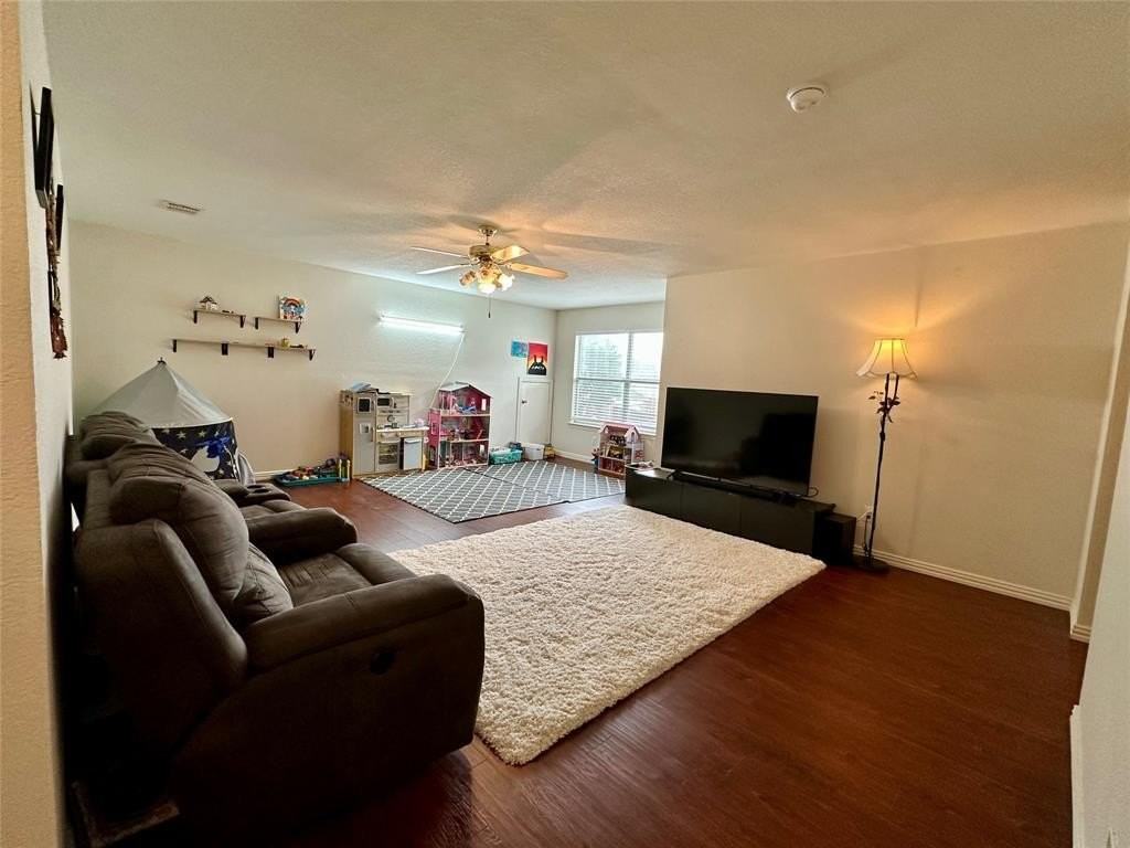3633 Dripping Springs Dr - Photo 4 of 15