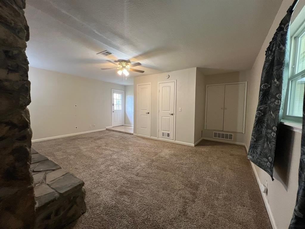 344 S Shore Pl - Photo 5 of 38
