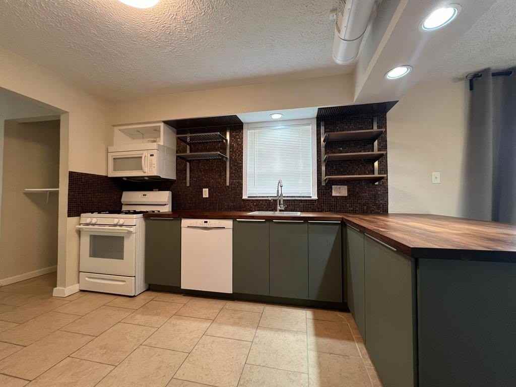 344 S Shore Pl - Photo 6 of 38