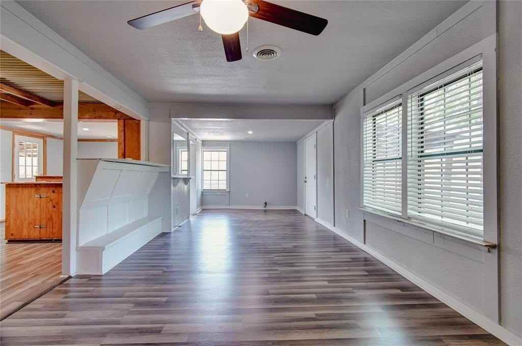 1006 E Dodge St - Photo 3 of 16