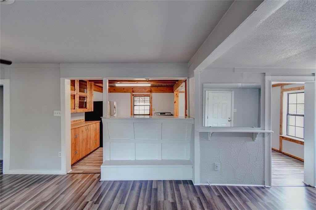 1006 E Dodge St - Photo 5 of 16