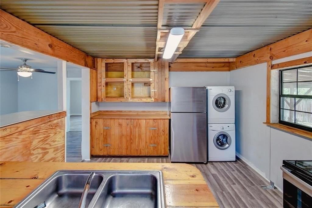 1006 E Dodge St - Photo 6 of 16