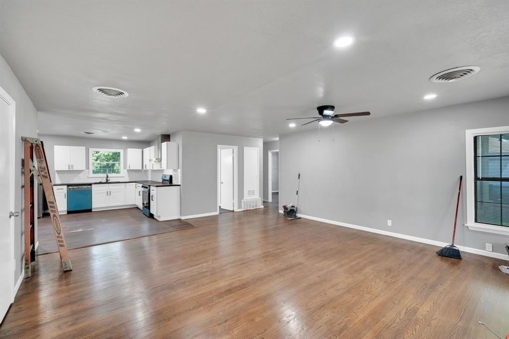 772 Fernwood St - Photo 2 of 14