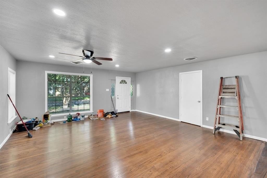 772 Fernwood St - Photo 3 of 14