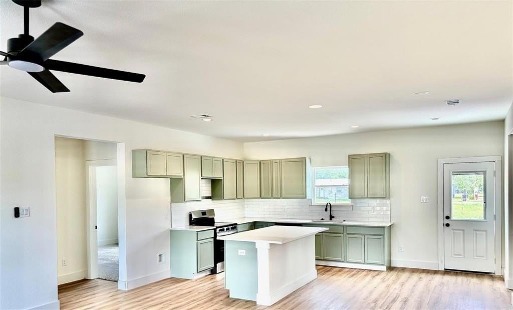 104 Magnolia St - Photo 2 of 7