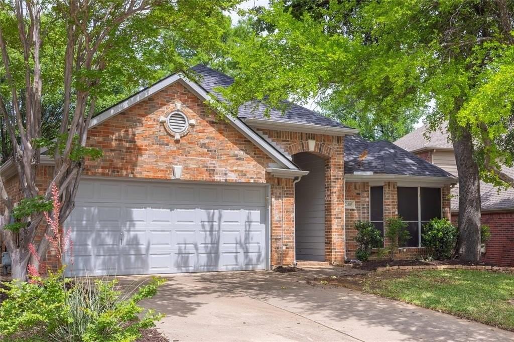 2405 Pinehurst Ct - Photo 3 of 39