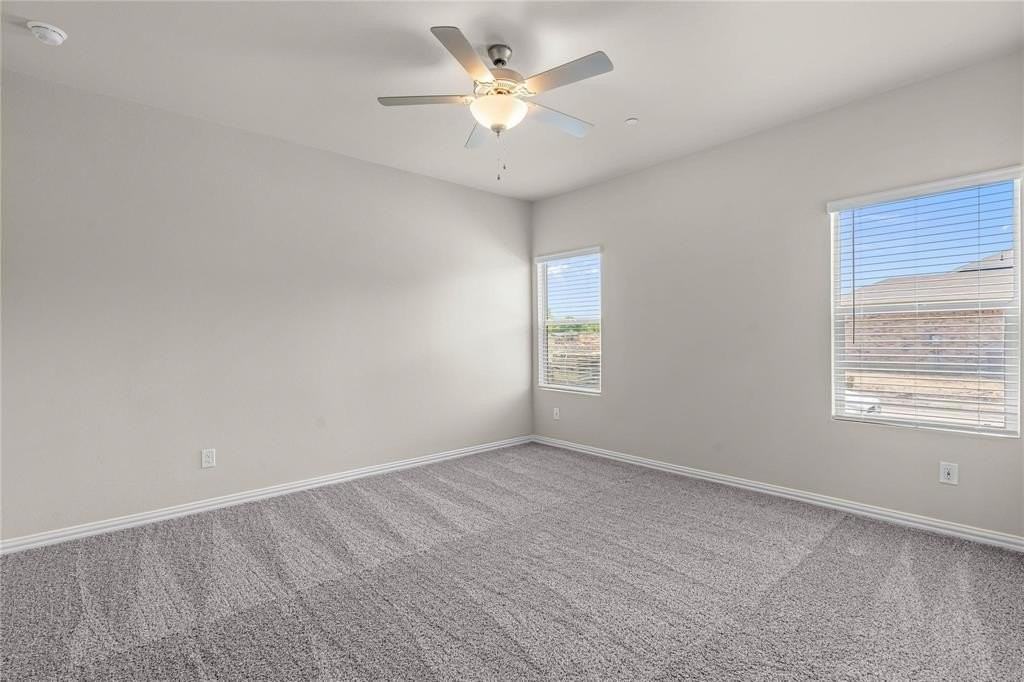 210 Monarch Way - Photo 5 of 18