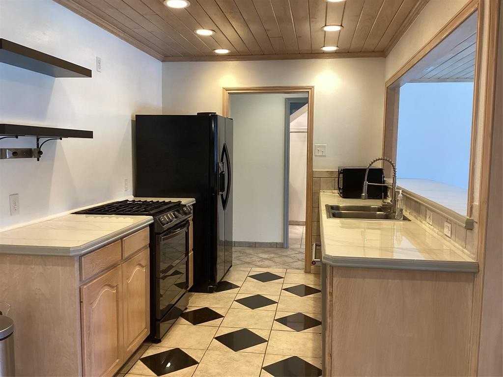 4909 Boulder Lake Rd - Photo 5 of 38