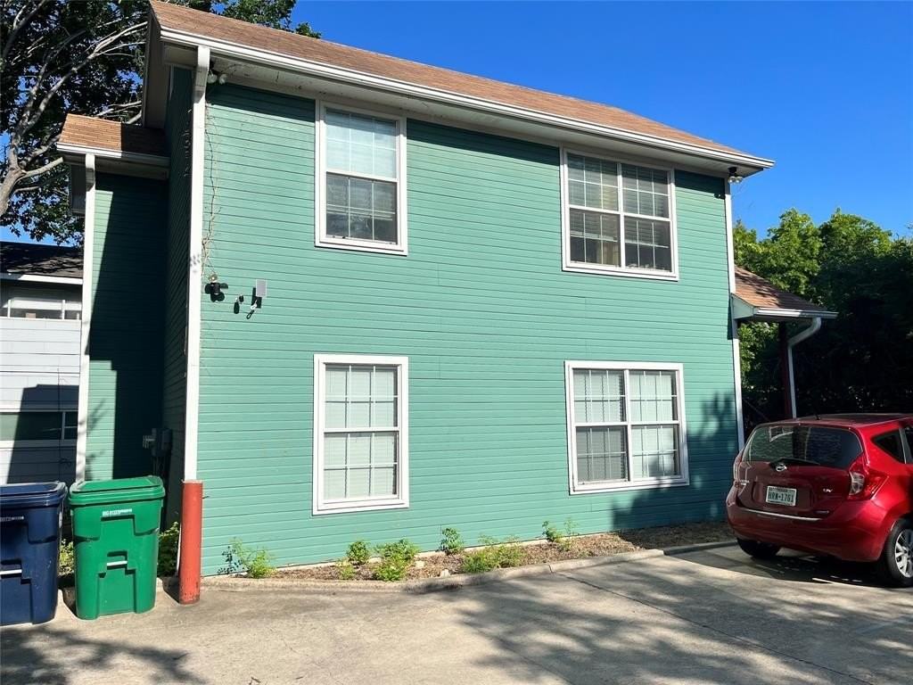 219 Bryan St #100 - Photo 2 of 14