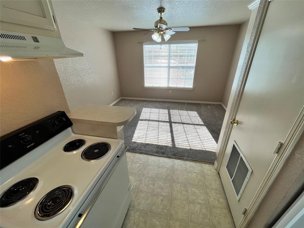 219 Bryan St #100 - Photo 7 of 14