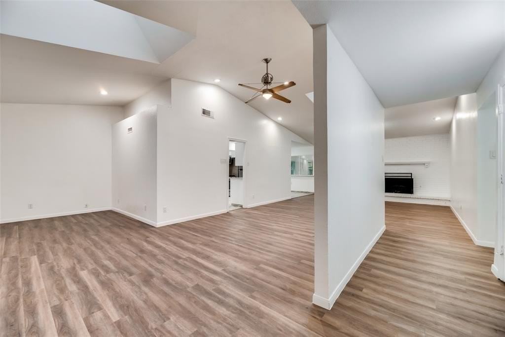 3940 Dalgreen Cir - Photo 5 of 25