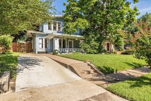 215 S Montclair Ave - Photo 1 of 1