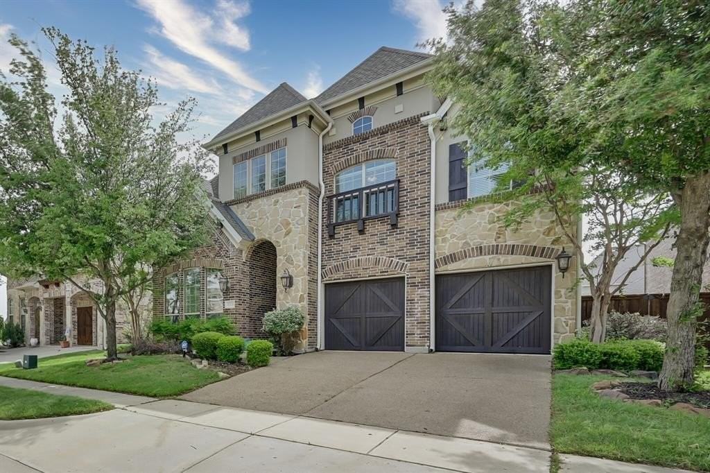 8321 Inverness - Photo 2 of 39