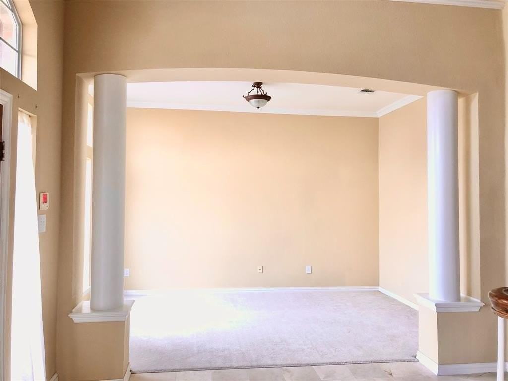 525 Salisbury Dr - Photo 5 of 38