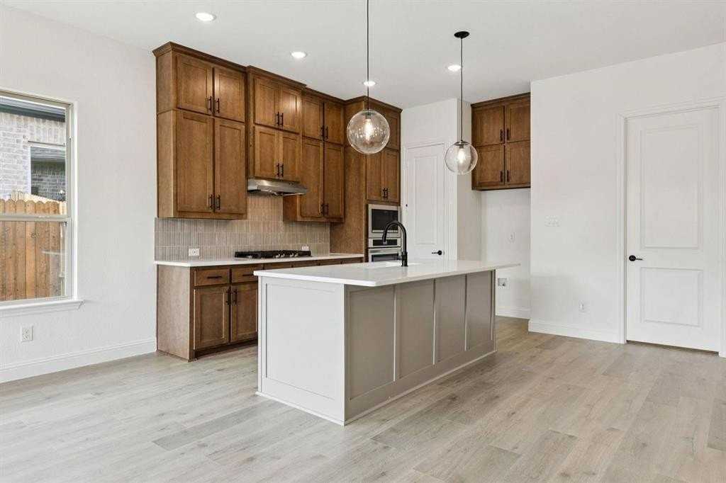 5405 Bardwell Dr - Photo 7 of 22