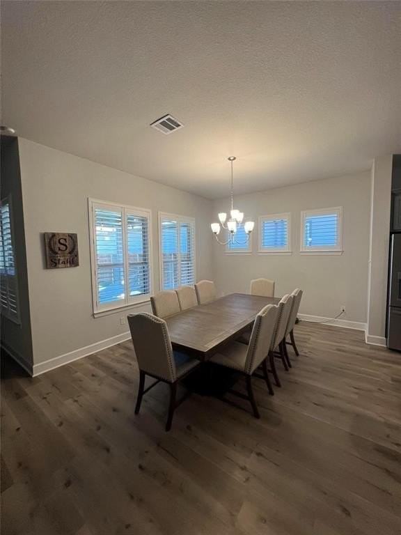 9208 Crockett Dr - Photo 3 of 14