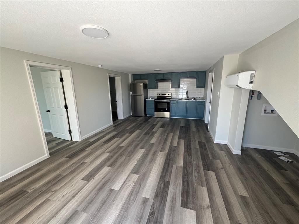 2402 S 20th St - Photo 2 of 12