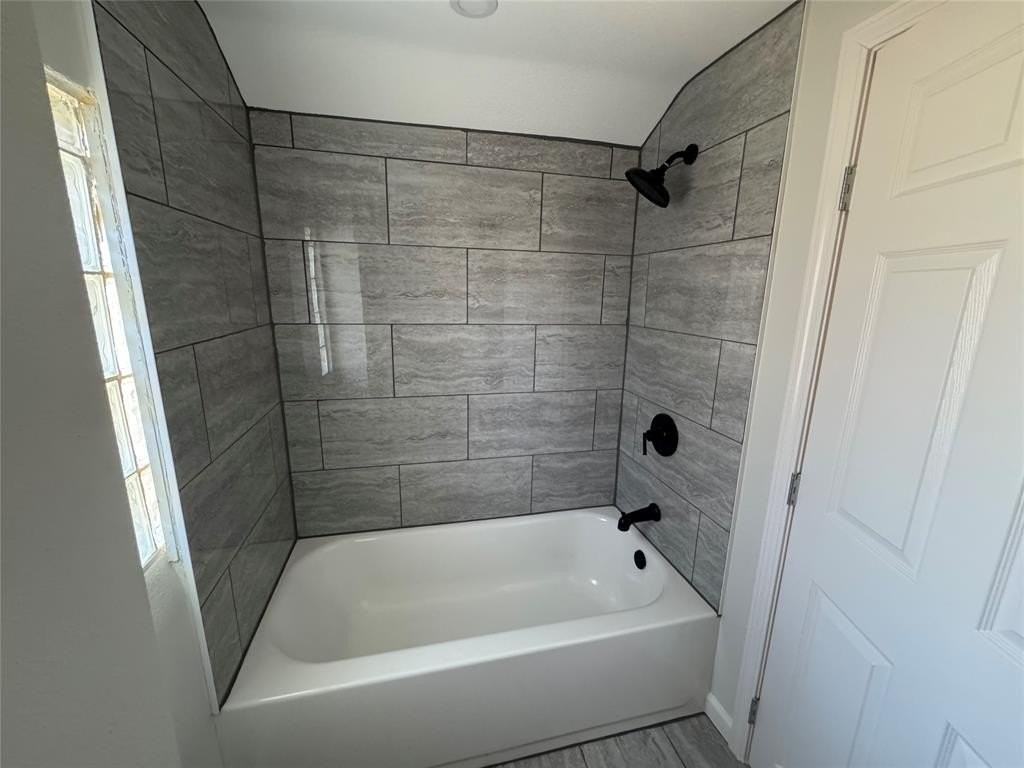 2402 S 20th St - Photo 6 of 12