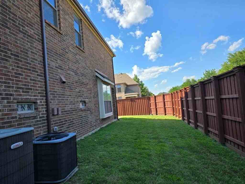 778 Fall River Dr - Photo 7 of 11