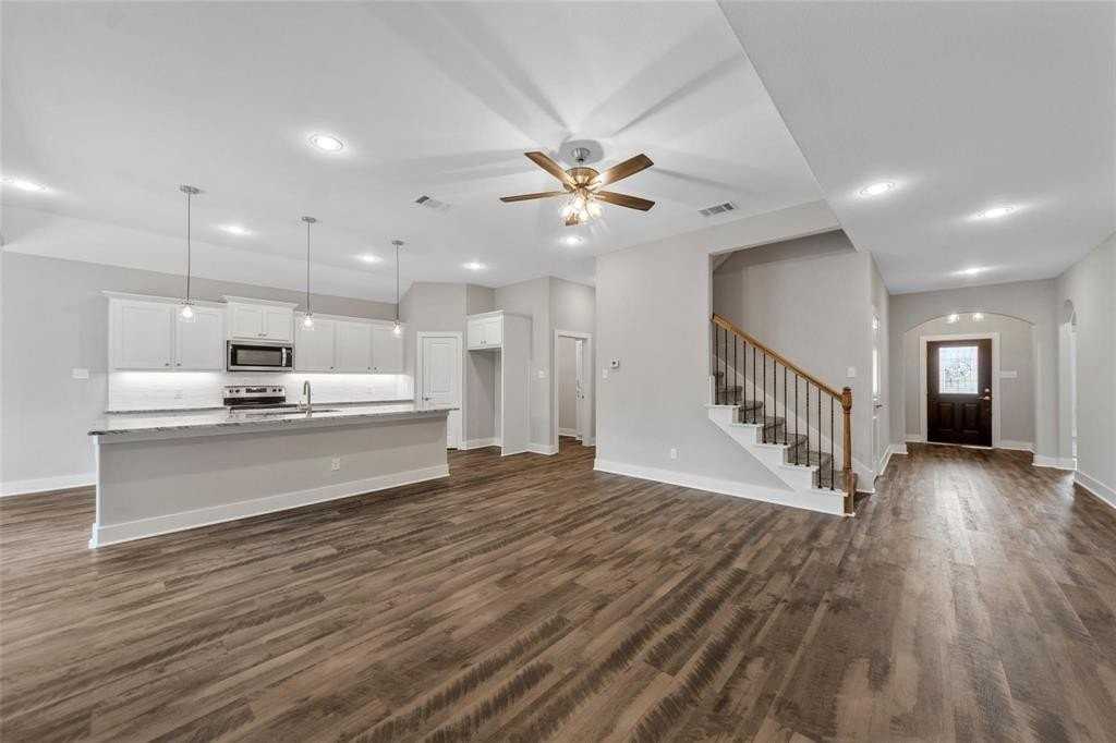 505 Ellis Place Dr - Photo 6 of 40