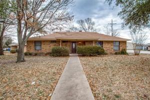 featured image of 101 Teakwood Dr