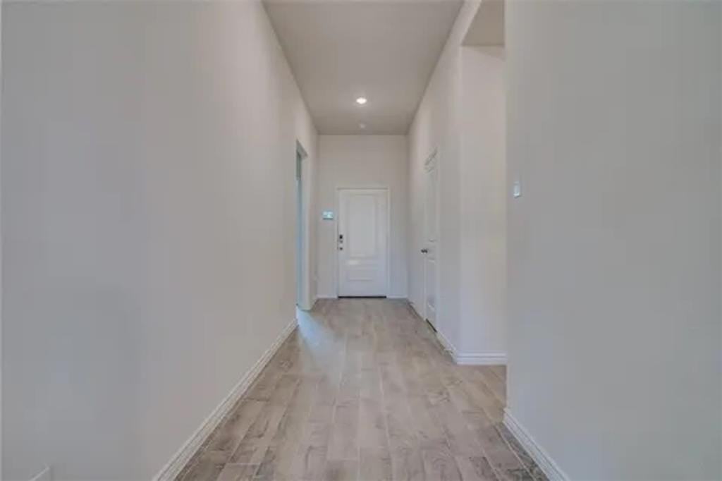 10423 Fountain Gate St - Photo 3 of 36