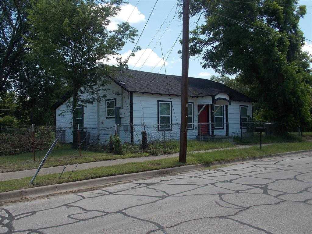 923 Linn St - Photo 2 of 14