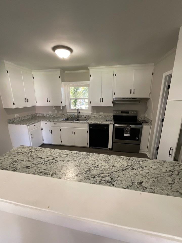 204 Dixie Dr - Photo 5 of 19