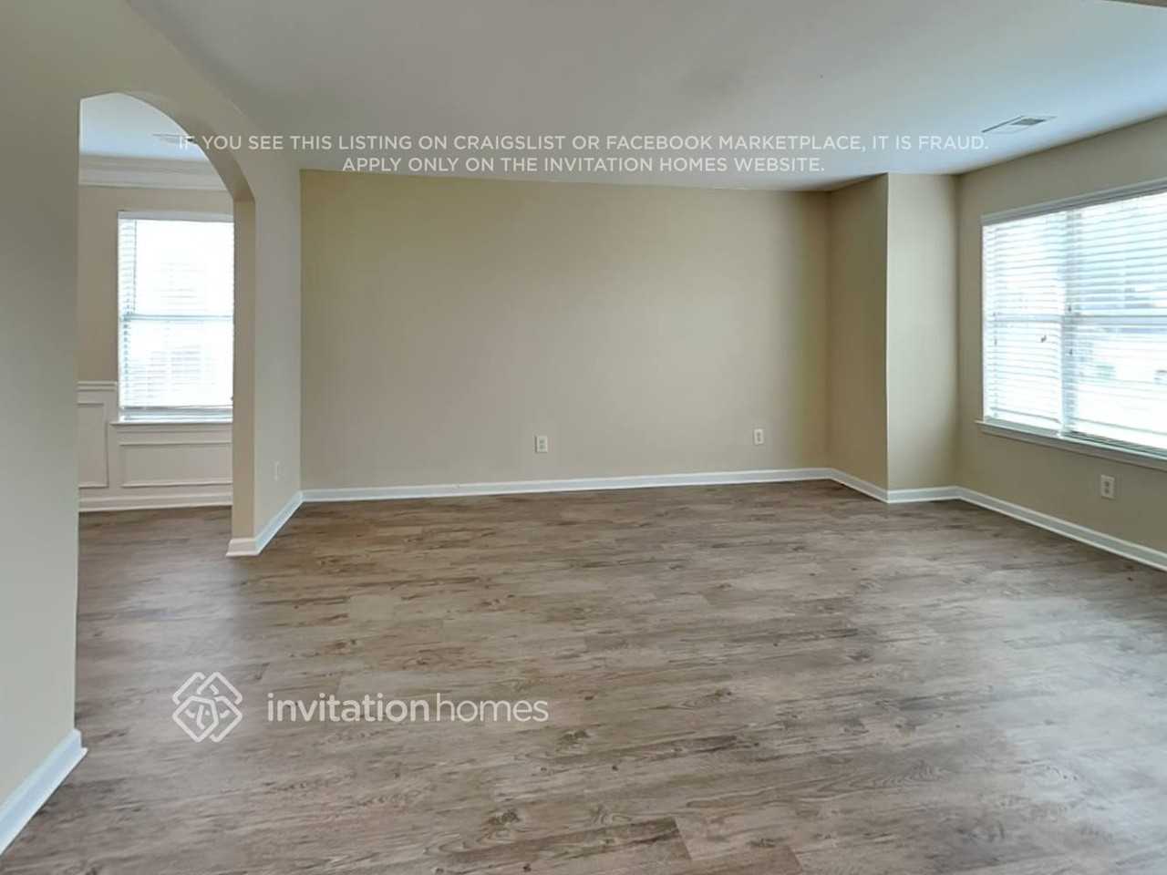 9782 Sinclair Ln - Photo 4 of 18
