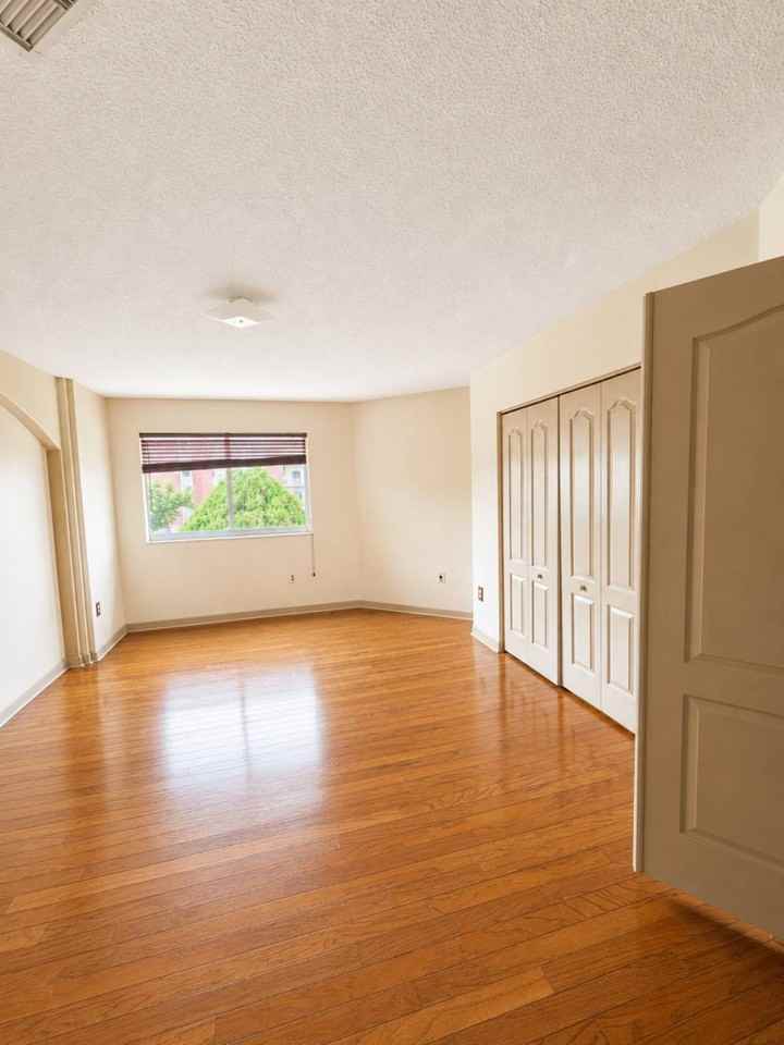 8356 Nw 10th St #6D - Photo 4 of 10