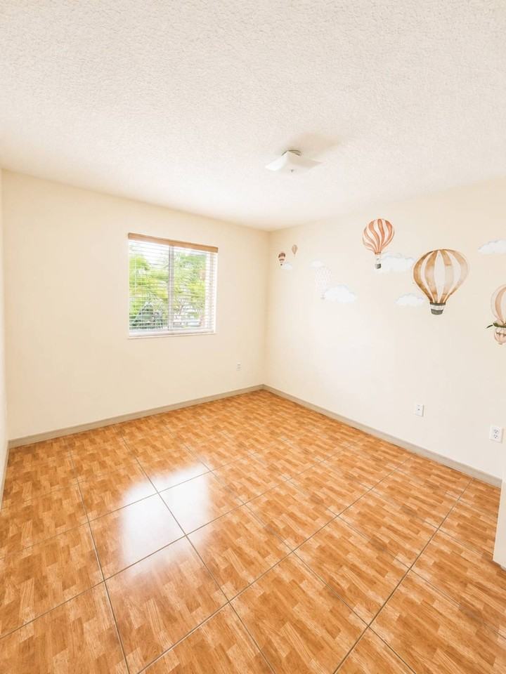 8356 Nw 10th St #6D - Photo 5 of 10