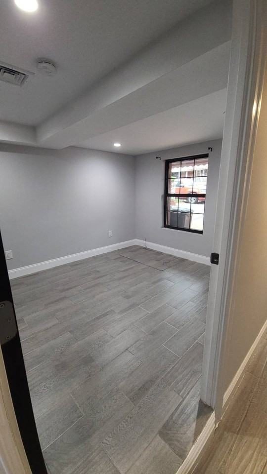 5556 Whitty Ln - Photo 4 of 15