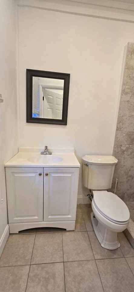 3616 Sw 113th Ct #2 - Photo 3 of 6