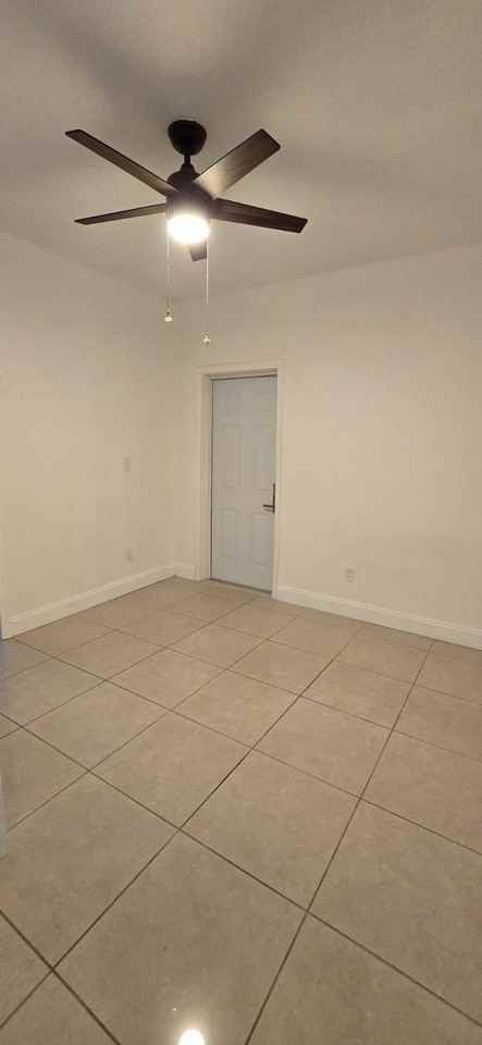 3616 Sw 113th Ct #2 - Photo 4 of 6
