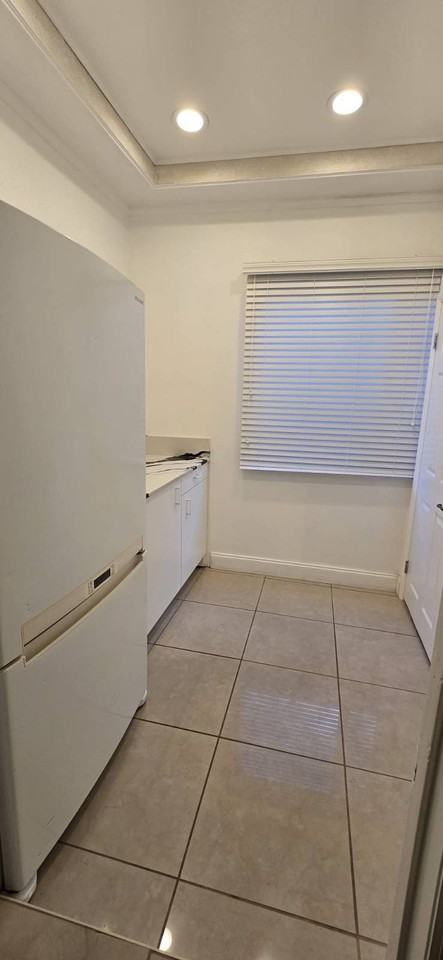3616 Sw 113th Ct #2 - Photo 5 of 6