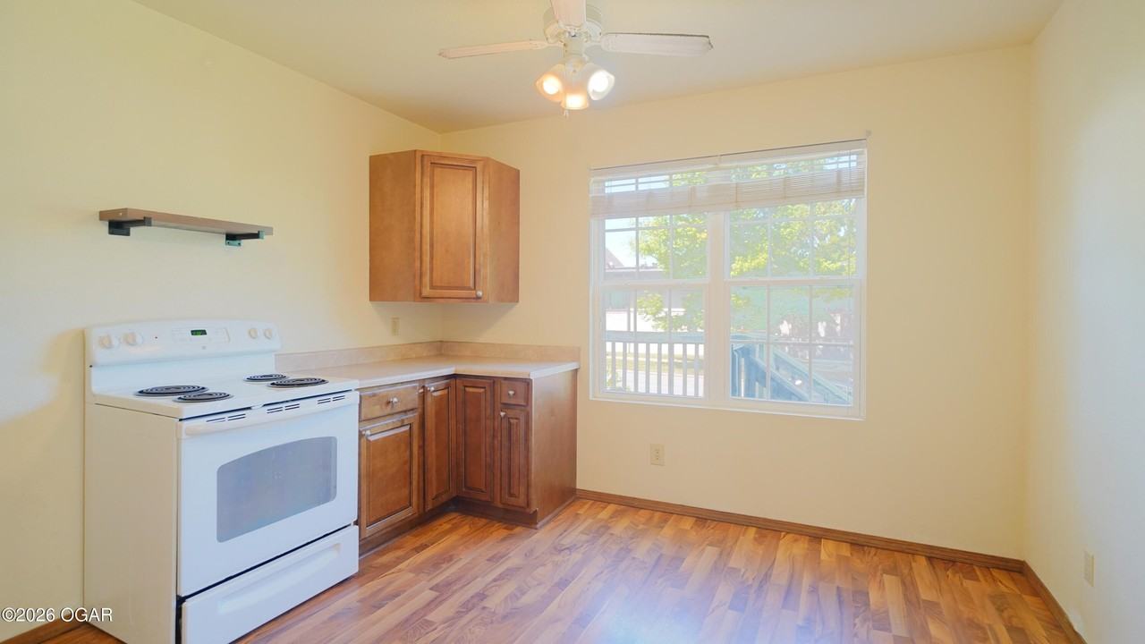 3117 S Wall Ave - Photo 6 of 9