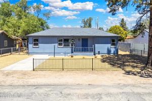 featured image of 844 Flora St