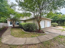 featured image of 3227 E Gonzalez St