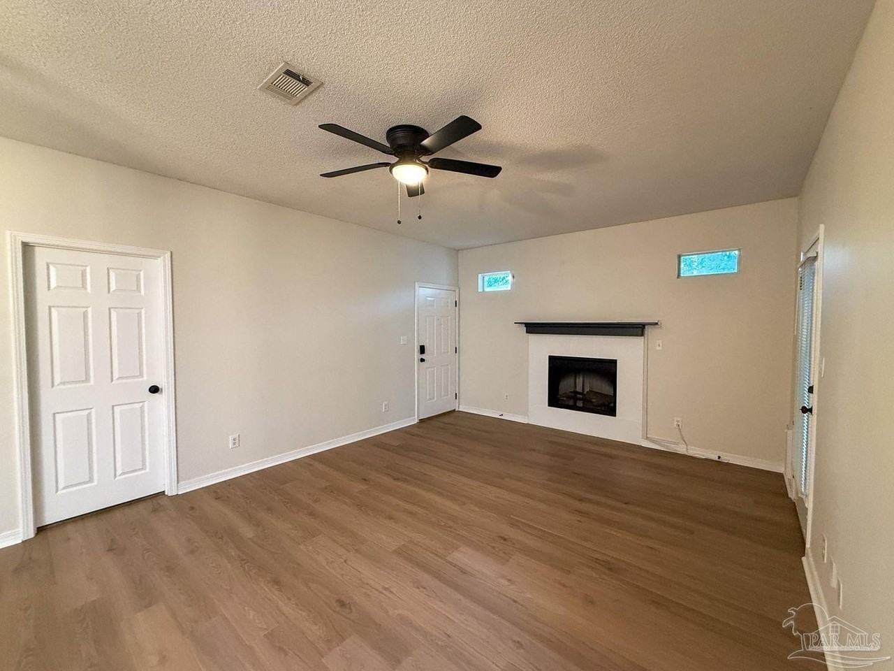 3227 E Gonzalez St - Photo 2 of 21