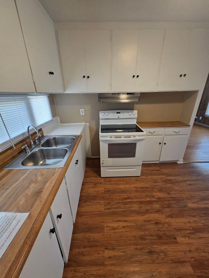 3311 Storey Ave - Photo 7 of 23