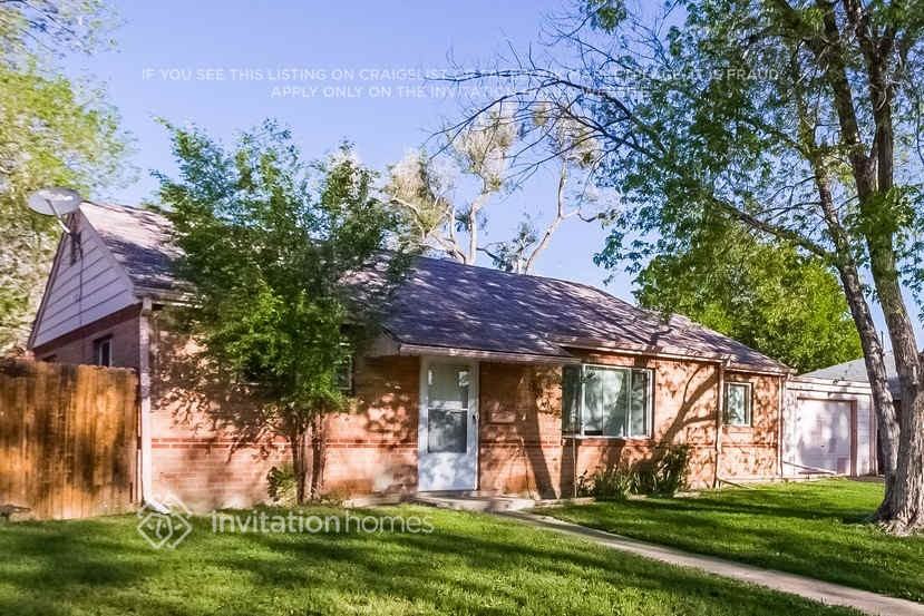 9301 Lillian Ln - Photo 2 of 21